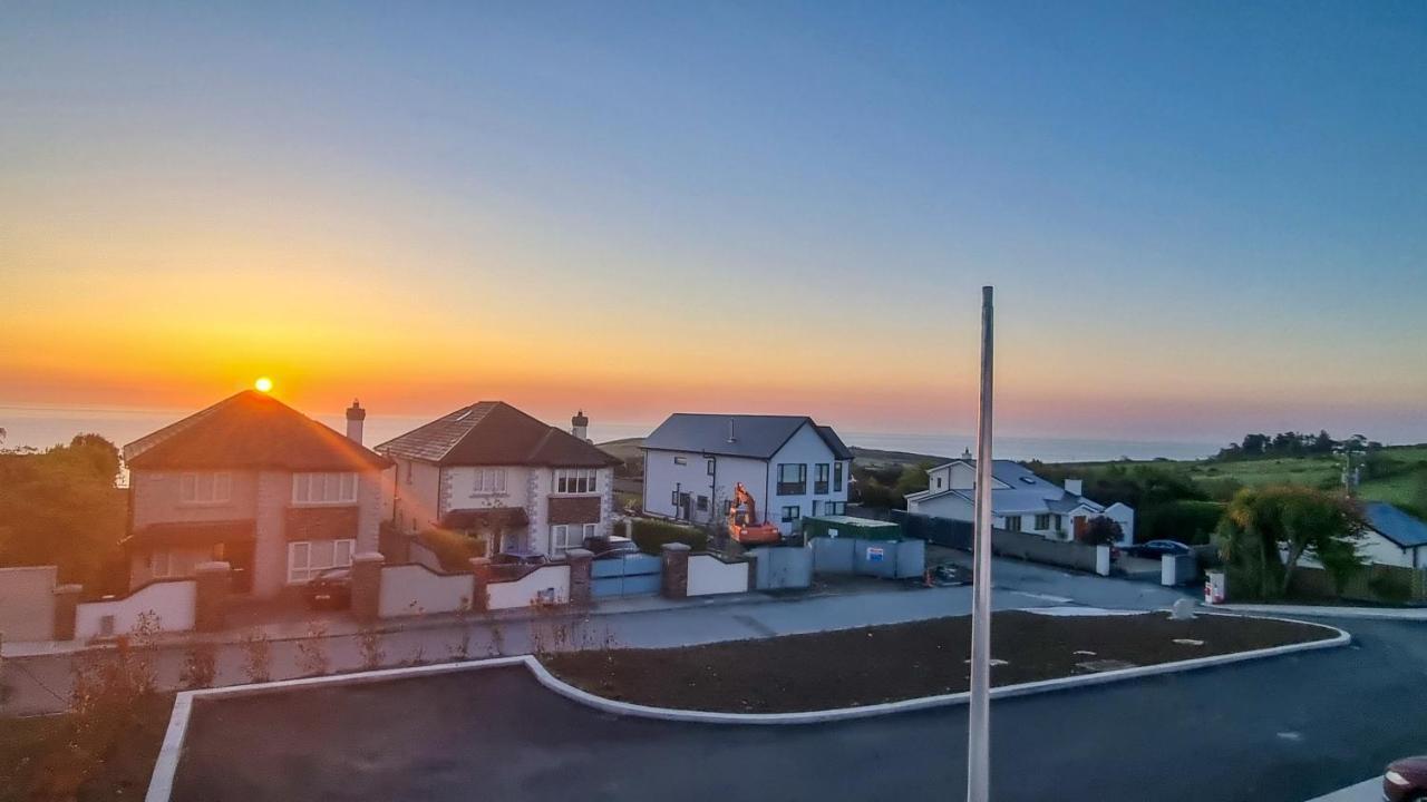 Entire Modern Home With Seaview And Parking Виклоу Экстерьер фото