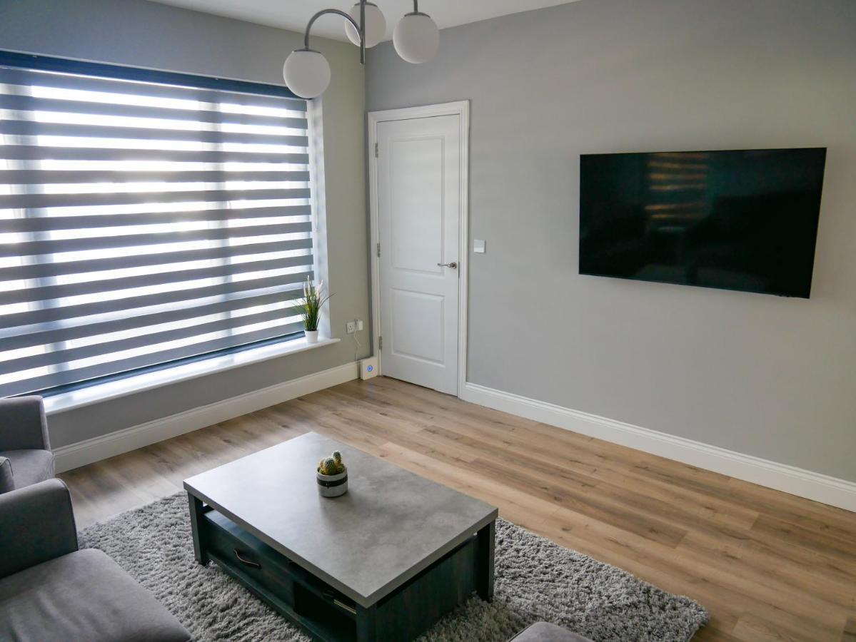 Entire Modern Home With Seaview And Parking Виклоу Экстерьер фото