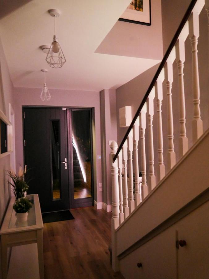 Entire Modern Home With Seaview And Parking Виклоу Экстерьер фото